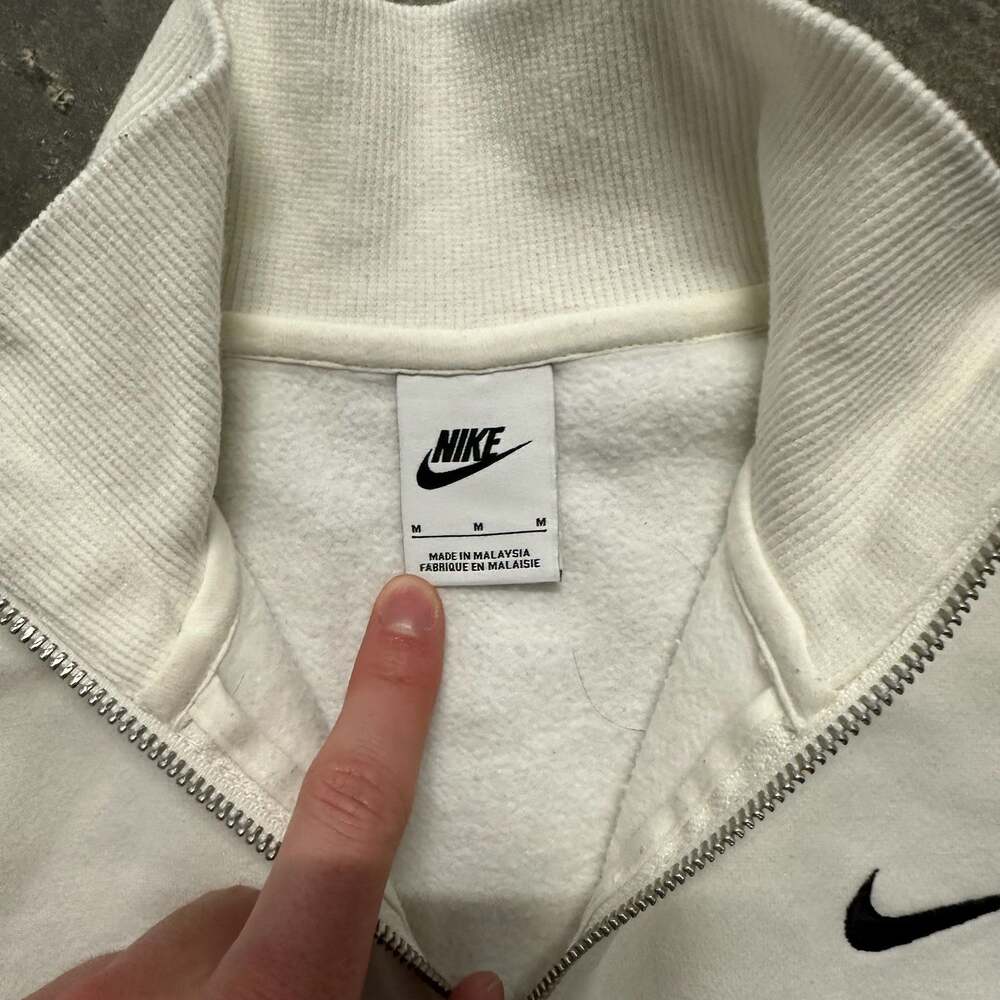 Nike Sportswear Phoenix Fleece Women's 1/2-Zip Cropped Sweatshirt in Sail - Picture 3 of 7